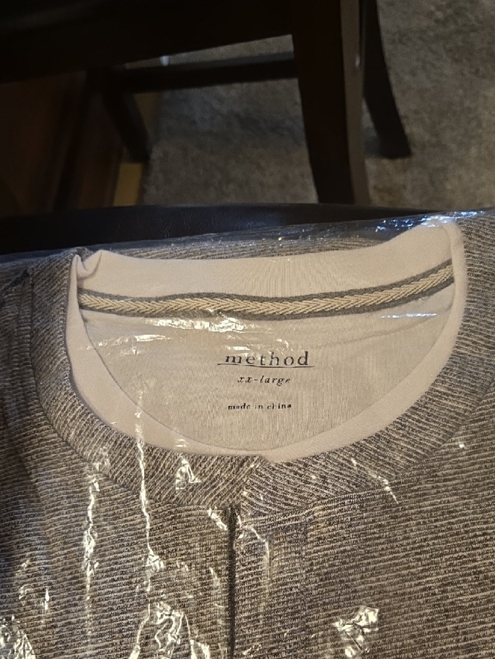 Kohl's Method Men's Heather Gray Long Sleeve Crewneck Shirt - Picture 4 of 6